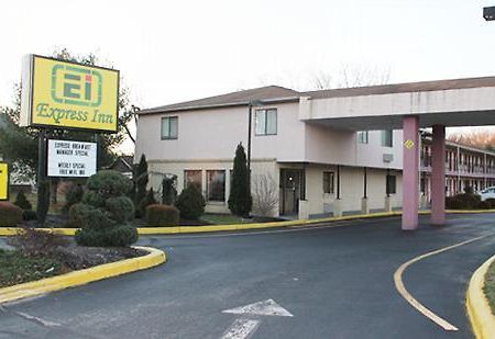 Express Inn - Wall Farmingdale Exterior photo
