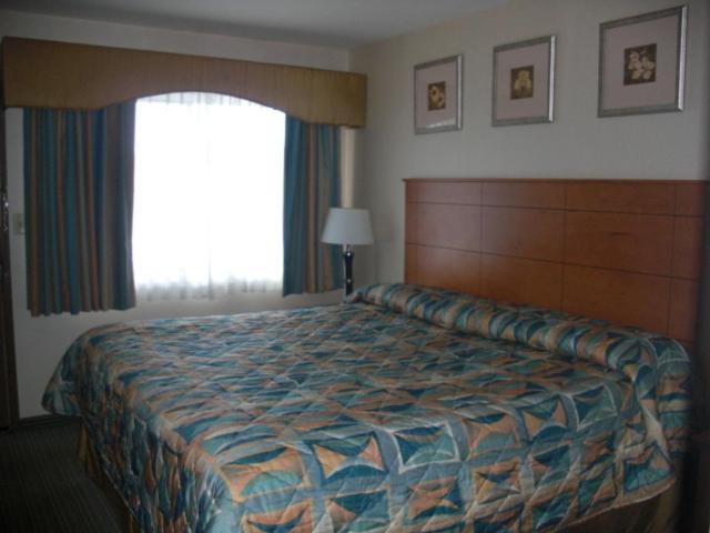 Express Inn - Wall Farmingdale Room photo
