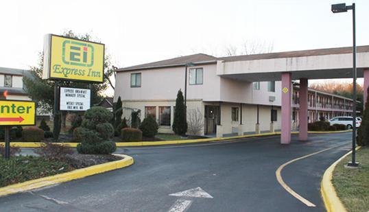Express Inn - Wall Farmingdale Exterior photo