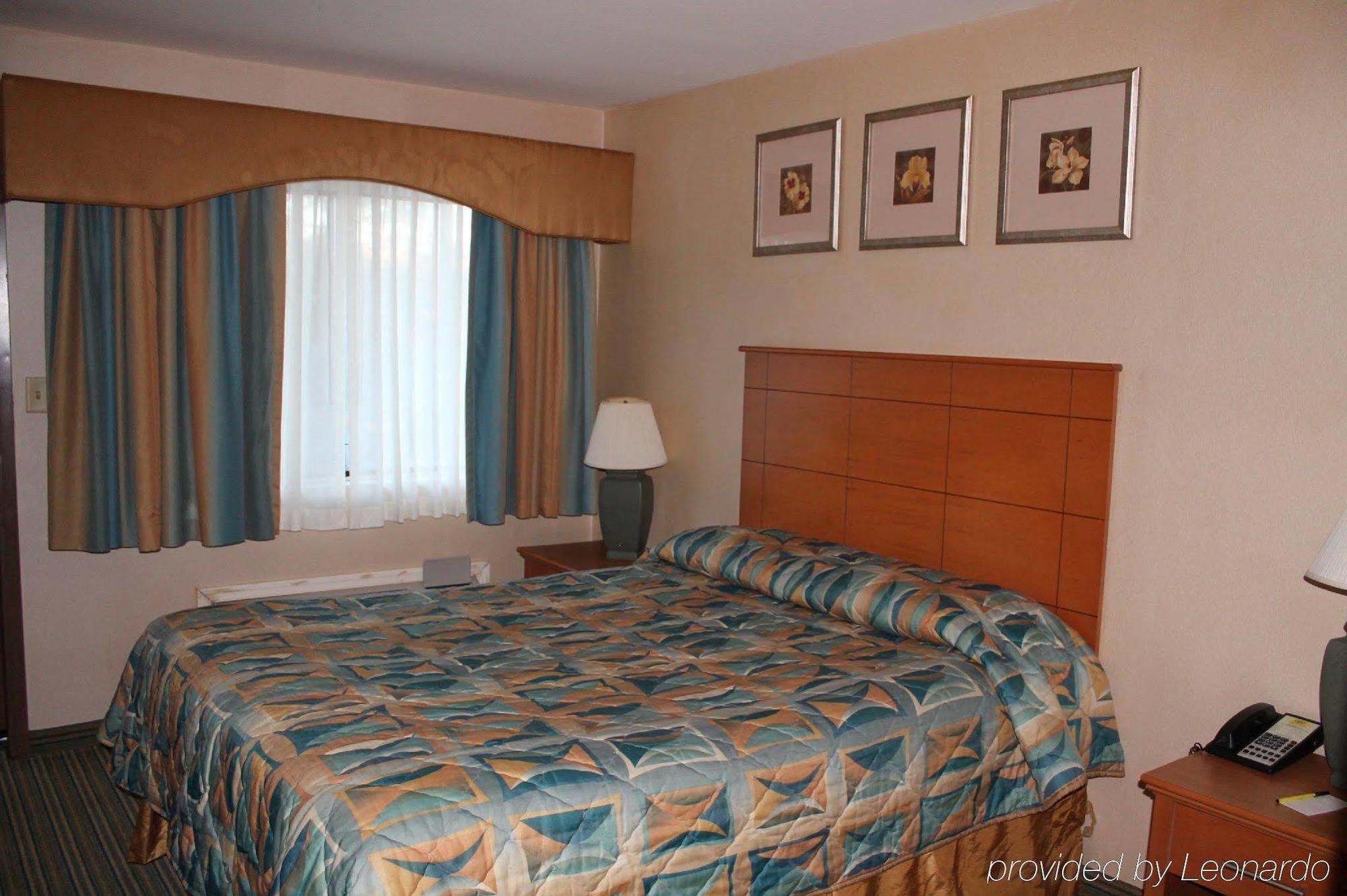 Express Inn - Wall Farmingdale Room photo